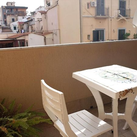 Palermo Old Style - Boutique Apartment With Terrace In Center City Eksteriør billede