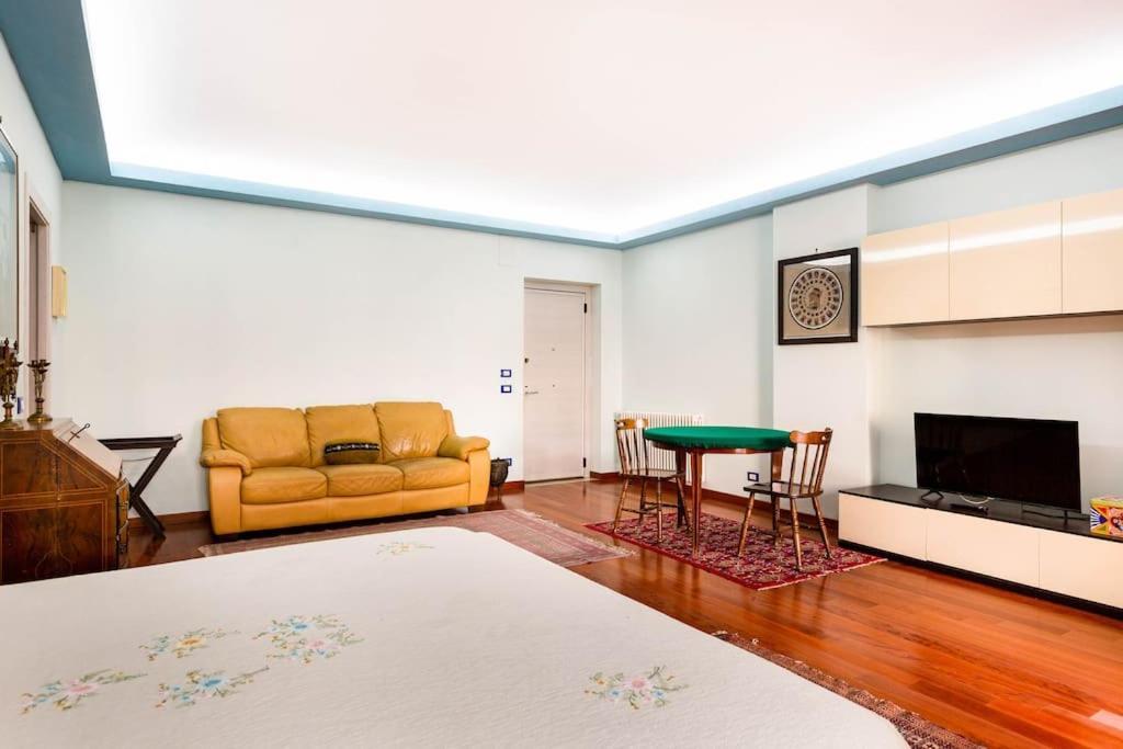 Palermo Old Style - Boutique Apartment With Terrace In Center City Eksteriør billede