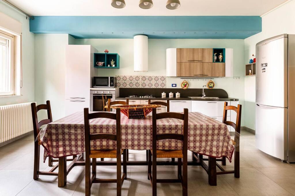 Palermo Old Style - Boutique Apartment With Terrace In Center City Eksteriør billede